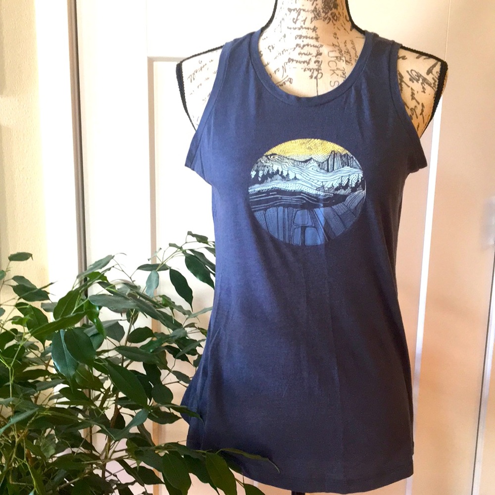 NWOT Columbia Sportswear tank